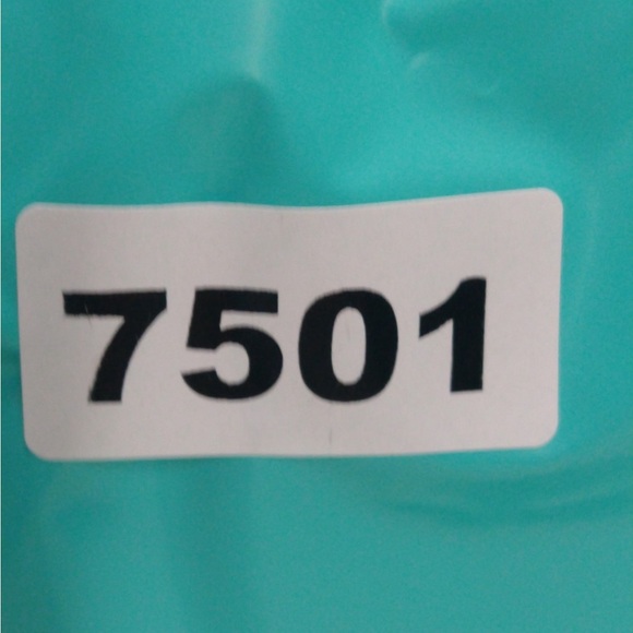 NWT QUINCE Bamboo Quilt King/Cal King Olive 7501 - Picture 9 of 9